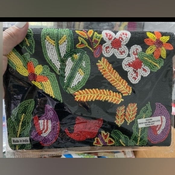 Aratta Fantasy Hand Embellished Clutch/ Crossbody Chain Bag. SOLD OUT STYLE. - Picture 5 of 6